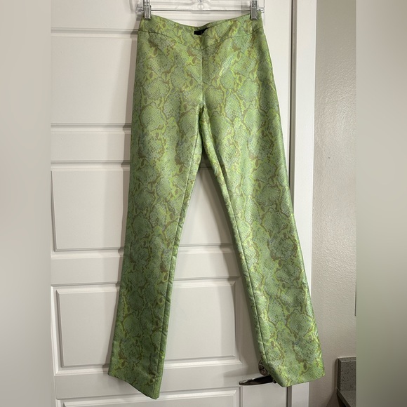 Nicole Miller Collection Green Snake Print Pants Size 2 - Picture 1 of 3